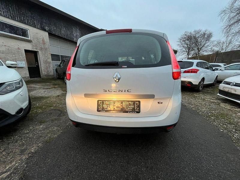 Gebraucht Renault Scénic III Initiale Paris 132 PS (97 kW) 2014 Weiß SUV