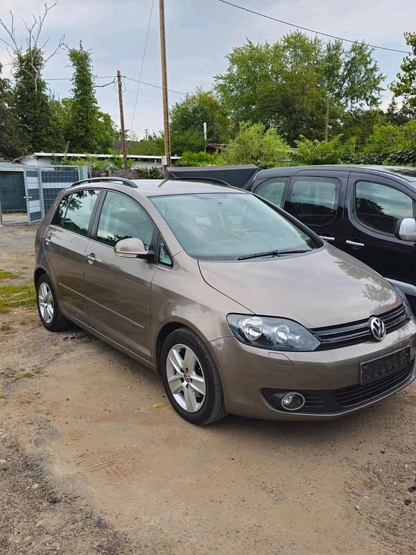 Gebraucht 2010 VW Golf Plus Cross Van / Kleinbus | 3.200 € (Fairer Preis) - Bild 1/4