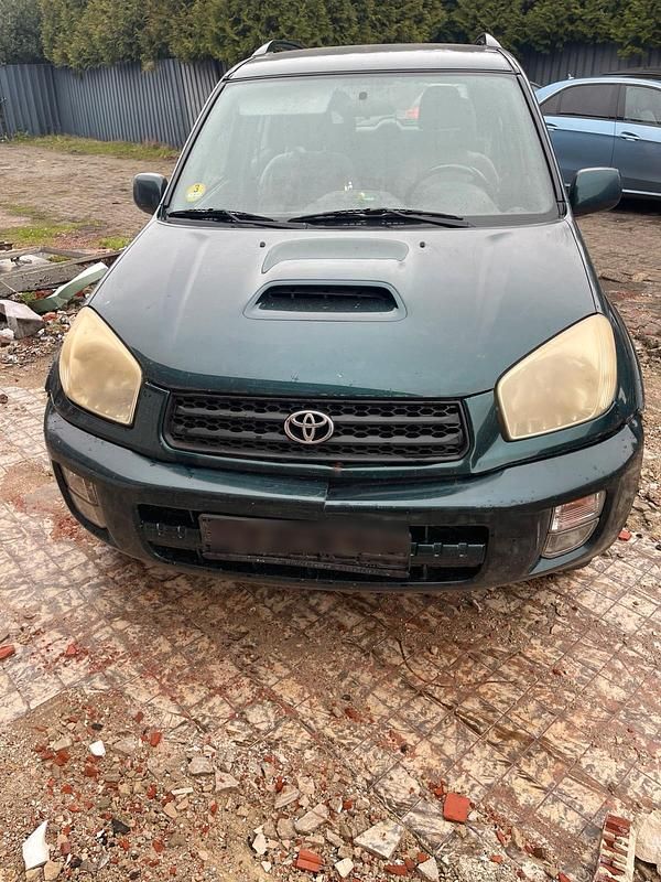 Grün Gebraucht 2003 Toyota RAV4 SUV | 2.250 € (Fairer Preis) - Bild 1/4