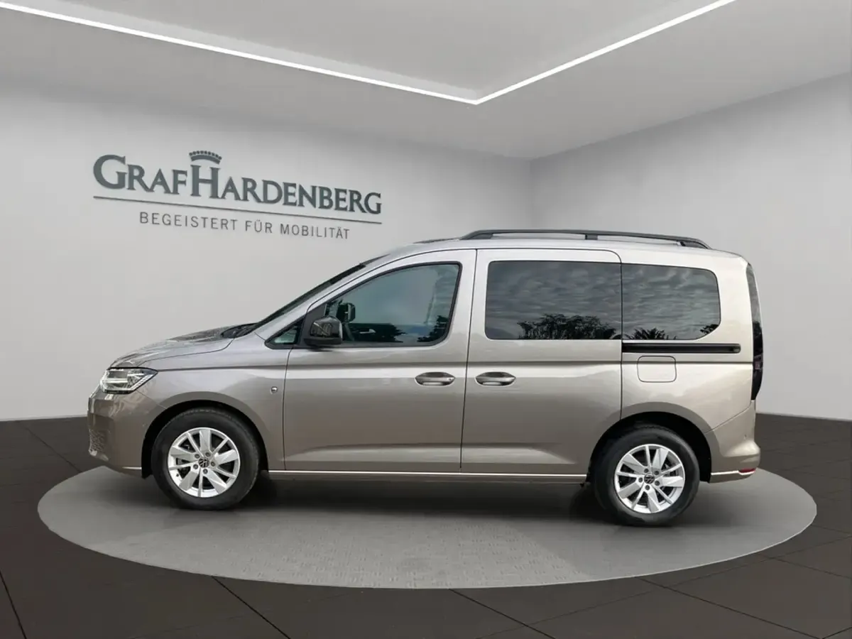 Gebraucht VW Caddy Life 122 PS (89 kW) 2024 Beige Van / Kleinbus
