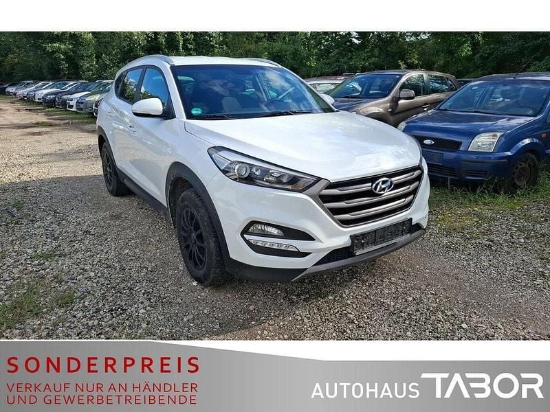 Gebraucht Hyundai Tucson 116 PS (85 kW) 2016 Weiss SUV
