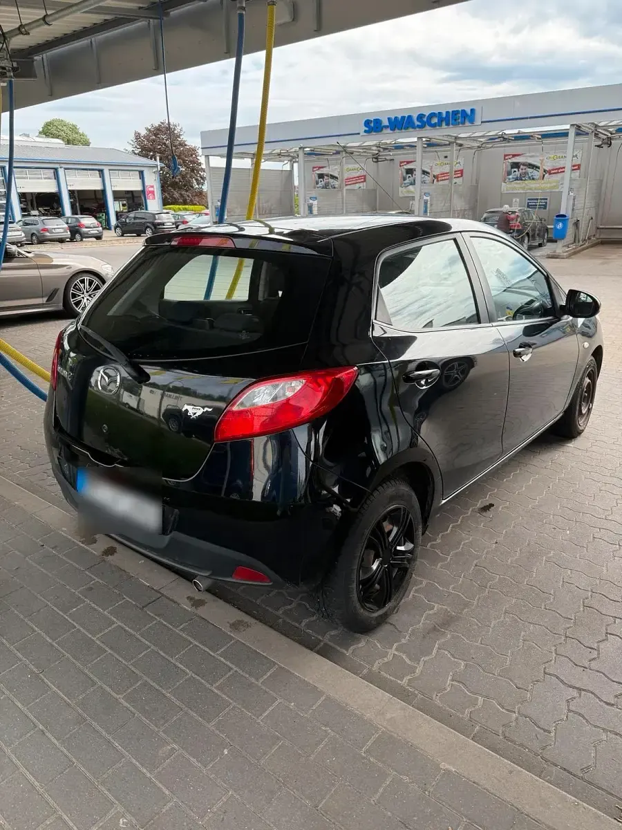 Gebraucht Mazda 2 85 PS (62 kW) 2009 Schwarz Kleinwagen