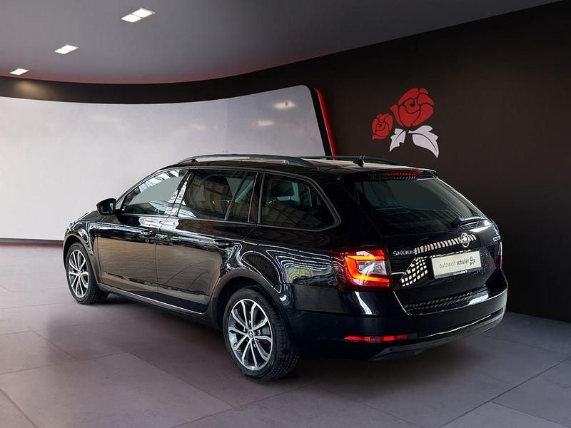 Gebraucht Skoda Octavia Soleil 150 PS (110 kW) 2019 Cerna magic / black magic (metallic) Kombi