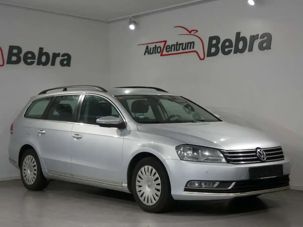 Gebraucht VW Passat Comfortline 170 PS (125 kW) 2012 Reflexsilber metallic Kombi