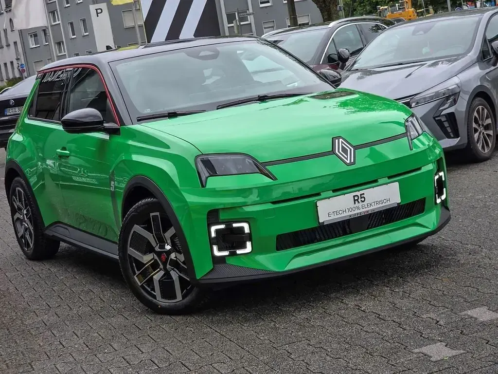 Neu Renault R5 Komfort 110 kW (150 PS) 2026 Grün Kleinwagen