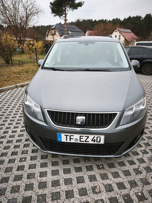 Gebraucht Seat Alhambra Style 140 PS (102 kW) 2013 Grau Van / Kleinbus