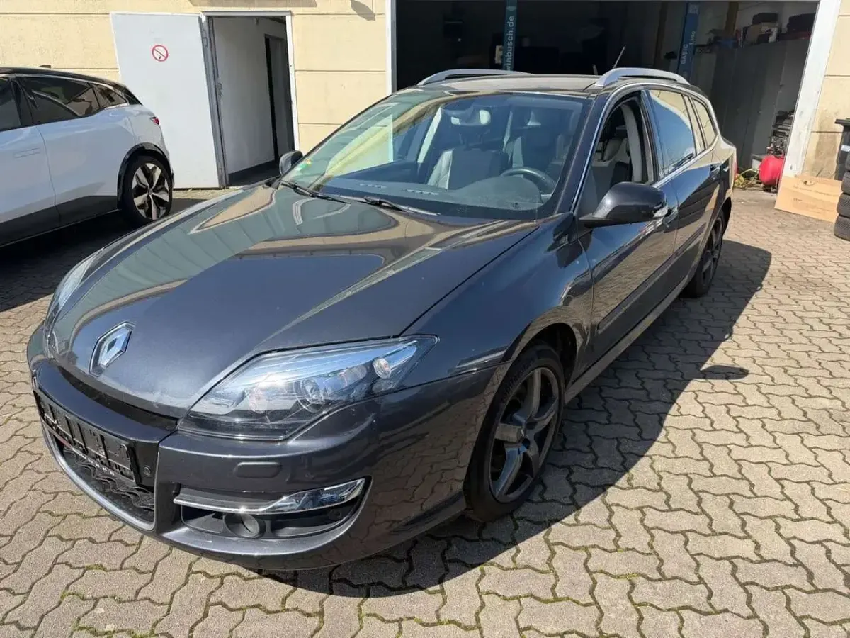 Gebraucht Renault Laguna III GT 150 PS (110 kW) 2012 Schwarz Kombi