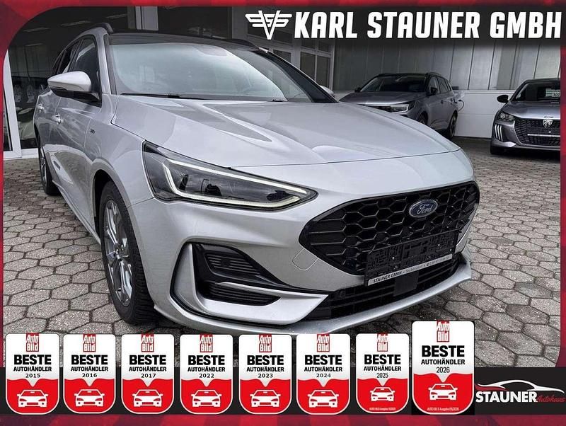 Gebraucht Ford Focus ST-Line 155 PS (114 kW) 2023 Silber Kombi