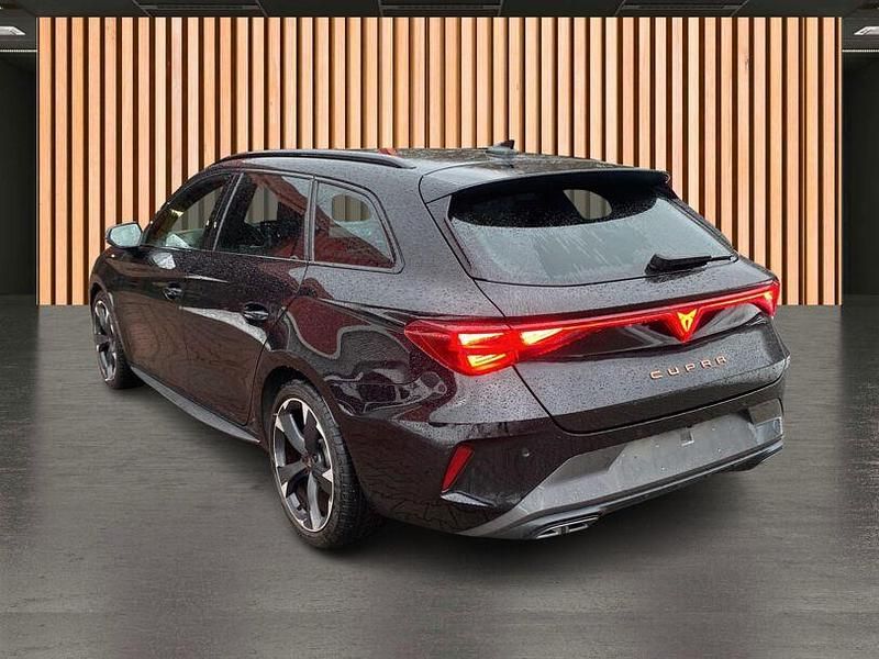 Gebraucht Cupra Leon 150 PS (110 kW) 2024 Schwarz Kombi