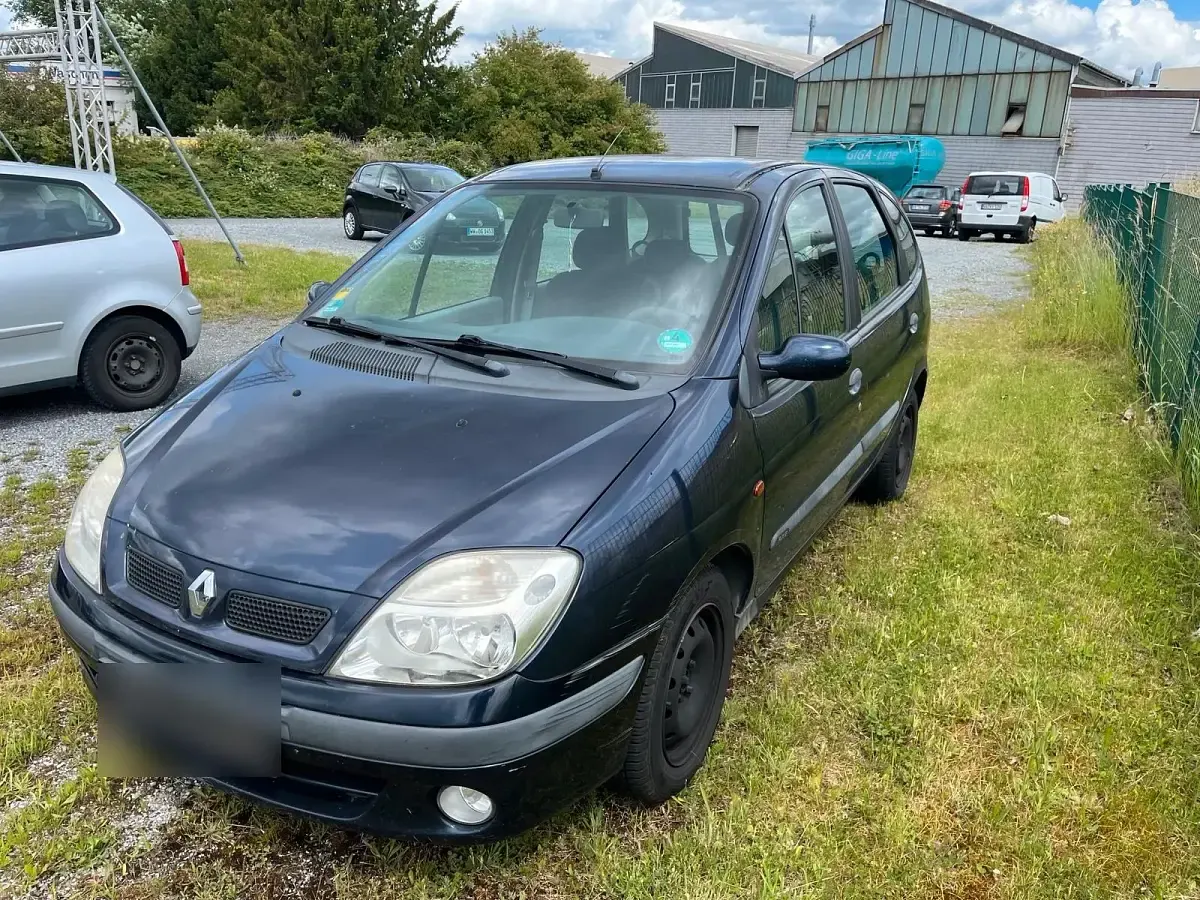 Gebraucht Renault Scénic 107 PS (78 kW) 2000 Blau Van / Kleinbus