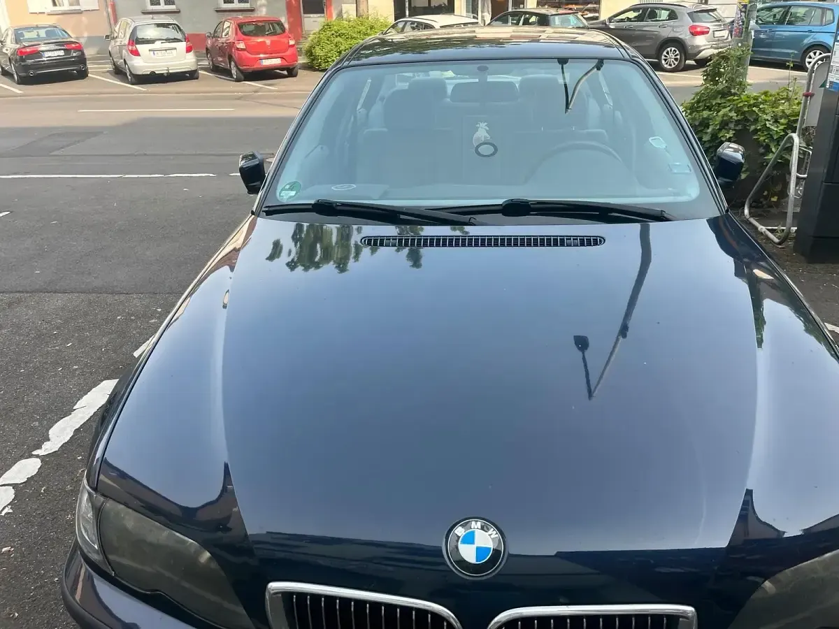 Używany BMW 320 170 KM (125 kW) 2001 Niebieski Sedan/Limuzyna