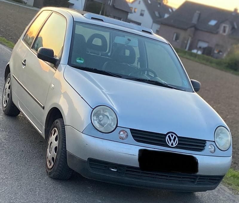 Silber Gebraucht 2002 VW Lupo Kleinwagen | 950 € - Bild 1/2