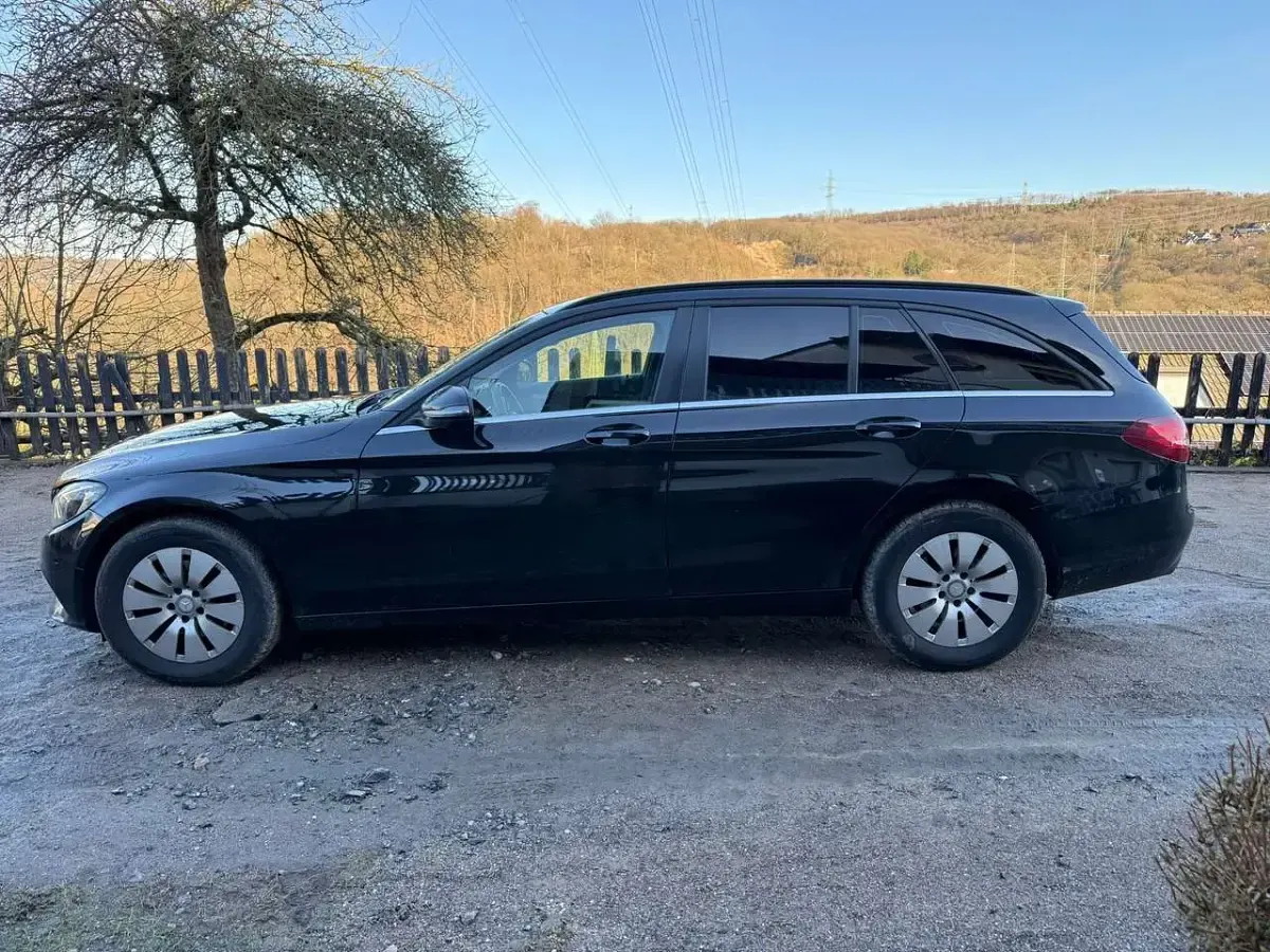 Gebraucht Mercedes C220 170 PS (125 kW) 2016 Schwarz Kombi