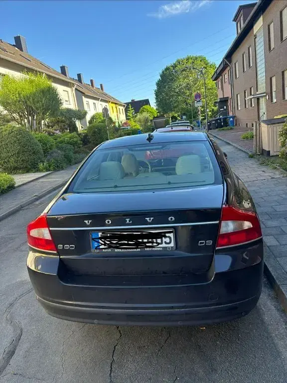 Gebraucht Volvo S80 Summum 163 PS (119 kW) 2012 Schwarz Limousine
