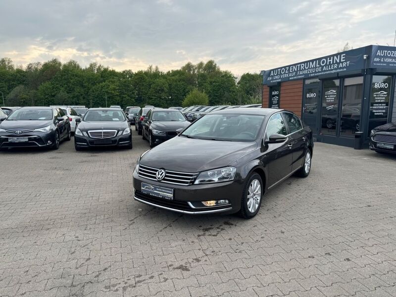 Schwarz Gebraucht 2013 VW Passat Comfortline Limousine | 8.990 € (Guter Preis) - Bild 1/4