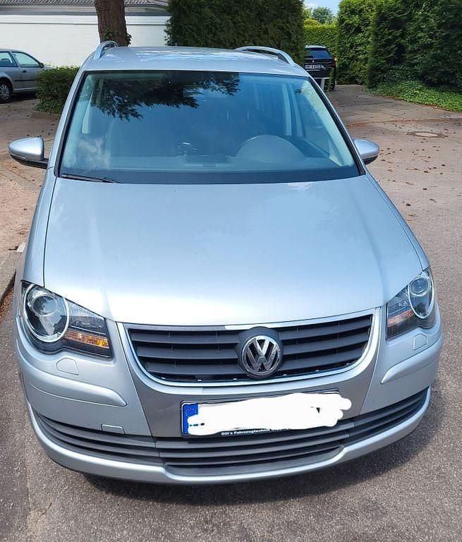 Gebraucht VW Touran Trendline 140 PS (102 kW) 2009 Silber Van / Kleinbus