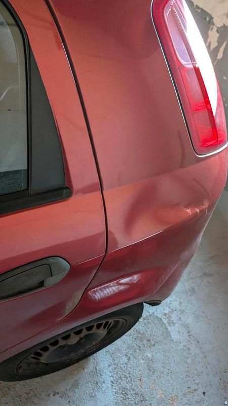 Gebraucht Fiat Punto 65 PS (47 kW) 2007 Rot Kleinwagen