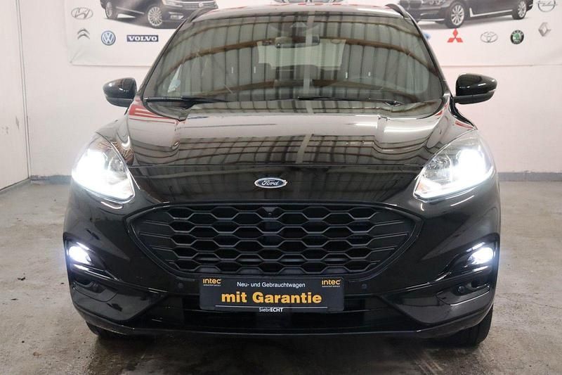 Gebraucht Ford Kuga ST-Line 152 PS (111 kW) 2022 Schwarz SUV