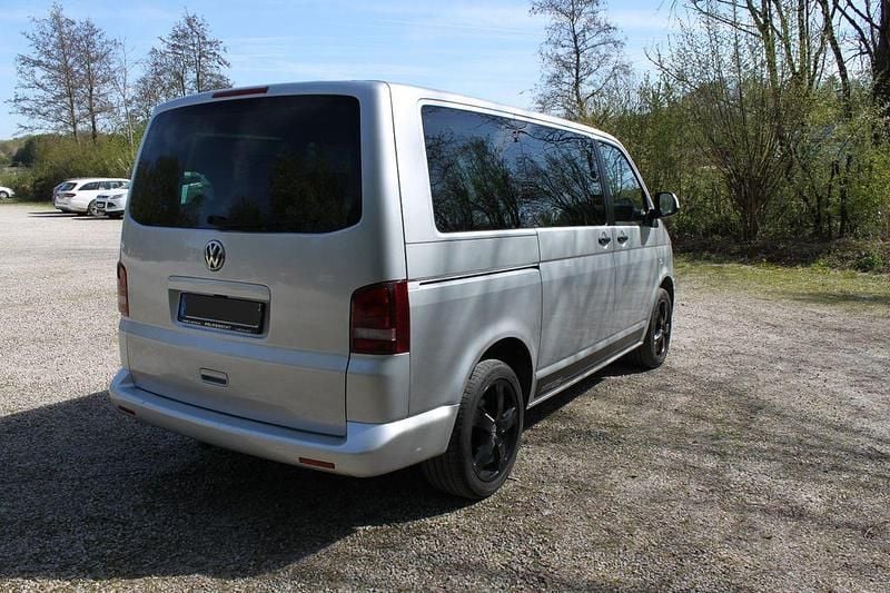 Gebraucht VW Multivan Highline 179 PS (131 kW) 2011 Silber Van / Kleinbus