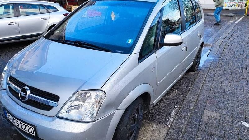 Gebraucht Opel Meriva 101 PS (74 kW) 2005 Silber Van / Kleinbus