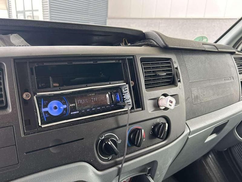 Gebraucht Ford Transit Nugget 140 PS (102 kW) 2008 Weiß Van / Kleinbus