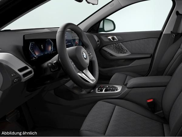 Neu BMW 120 Shadowline 170 PS (125 kW) 2025 Weiß (alpinweiß uni) Kleinwagen