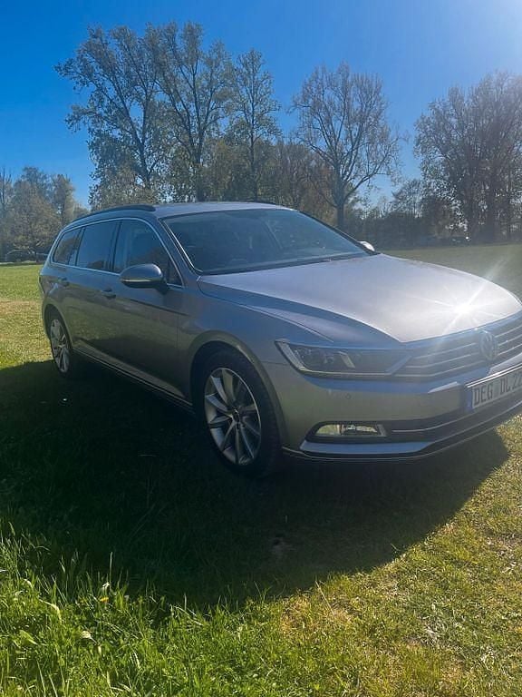 Gebraucht VW Passat Comfortline 150 PS (110 kW) 2018 Silber Kombi