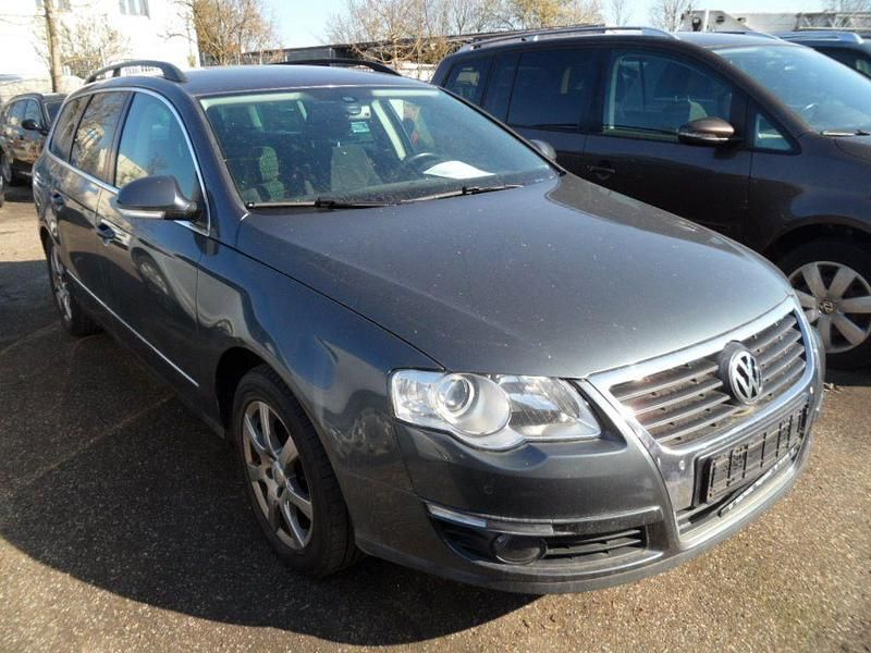 Usata VW Passat Comfortline 140 CV (102 kW) 2010 Grigio Station wagon