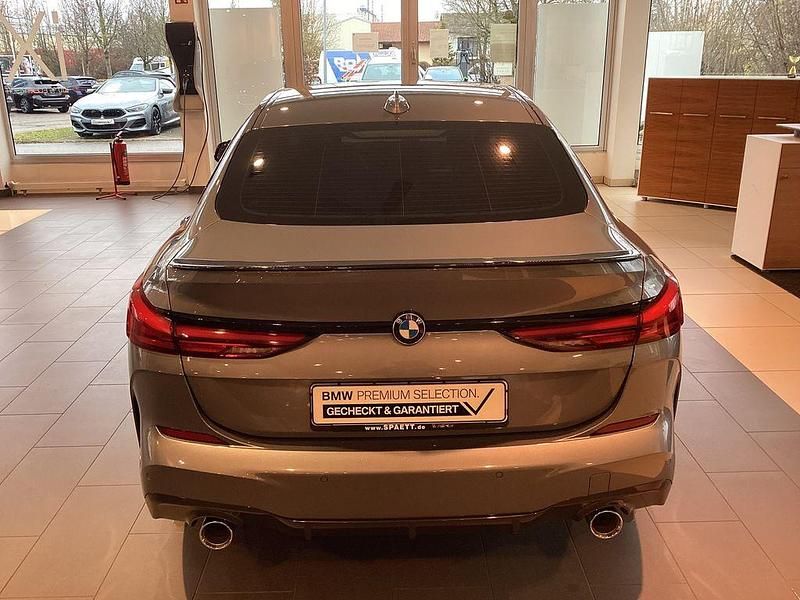 Gebraucht BMW 220 M Sport 190 PS (139 kW) 2022 Skyscraper grau Coupé