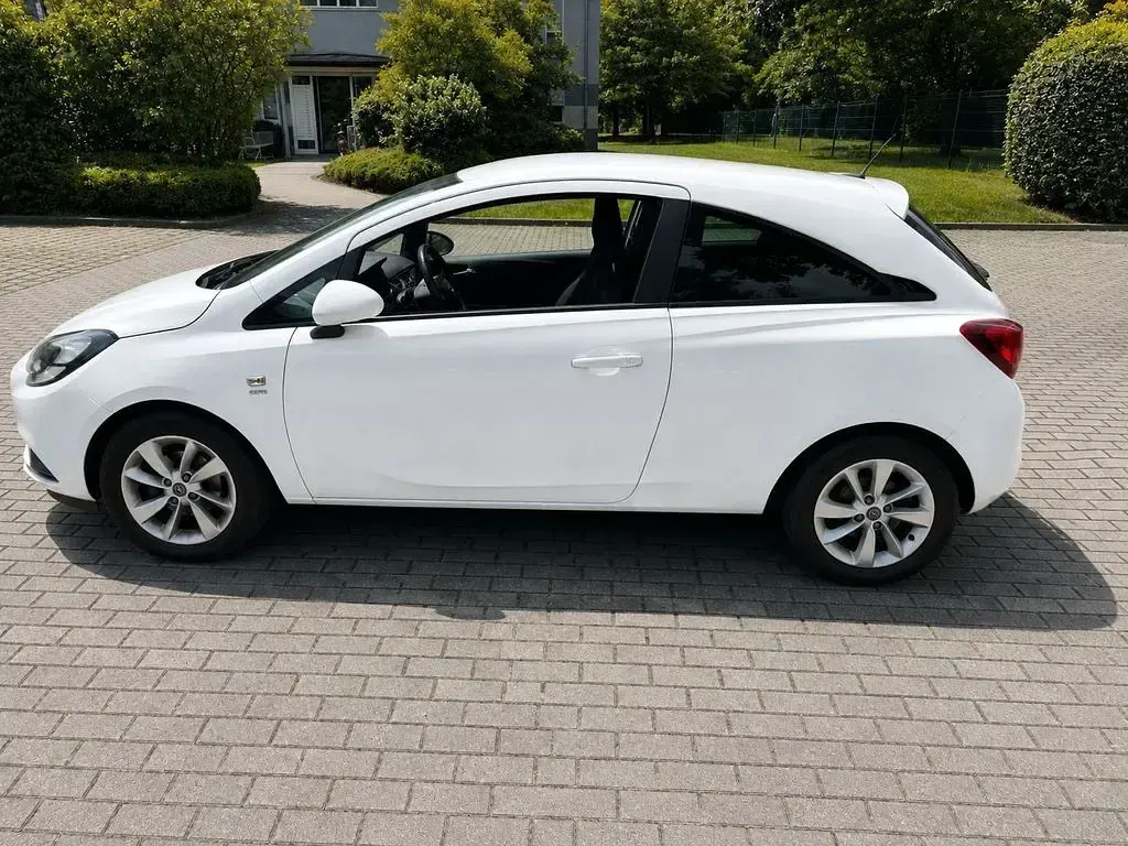 Gebraucht Opel Corsa Edition 69 PS (50 kW) 2017 Schwarz Kleinwagen