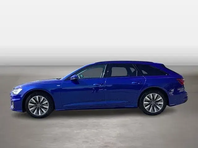 Gebraucht Audi A6 Ambiente 245 PS (180 kW) 2022 Blau Kombi