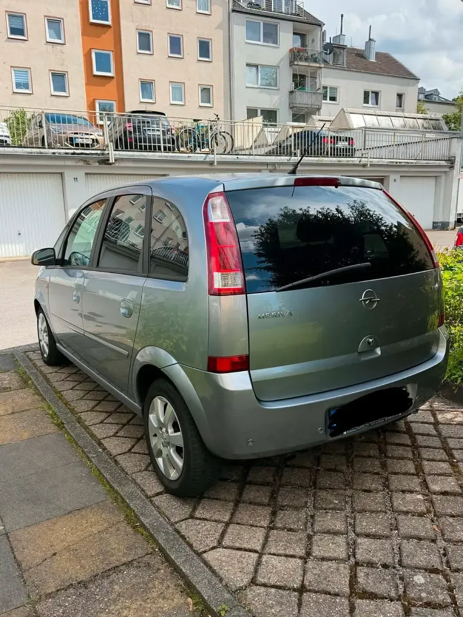 Gebraucht Opel Meriva 105 PS (77 kW) 2005 Silber Van / Kleinbus