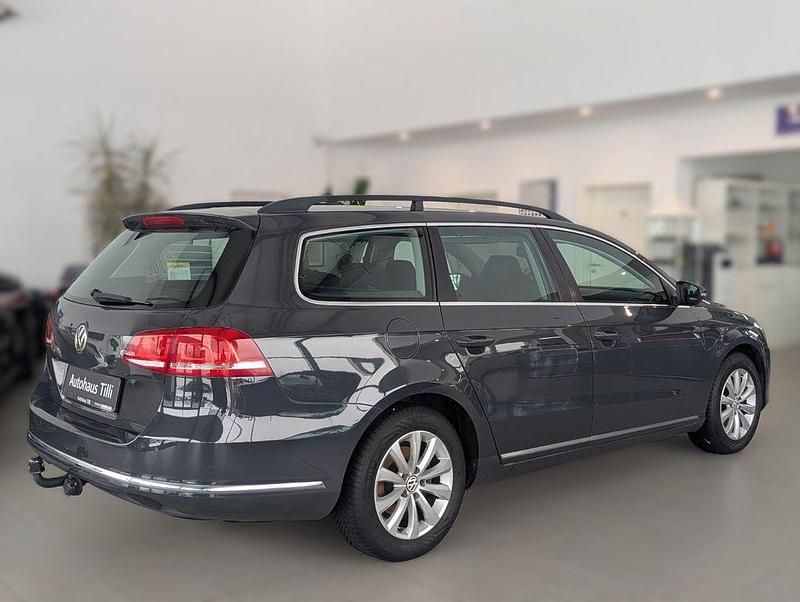 Gebraucht VW Passat Comfortline 122 PS (89 kW) 2011 Grau Kombi