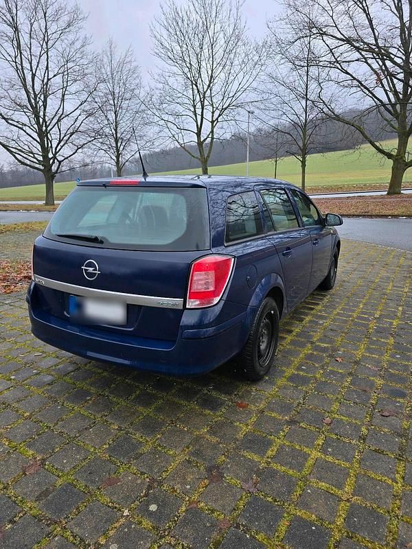 Gebraucht Opel Astra 160 PS (117 kW) 2010 Blau Kombi