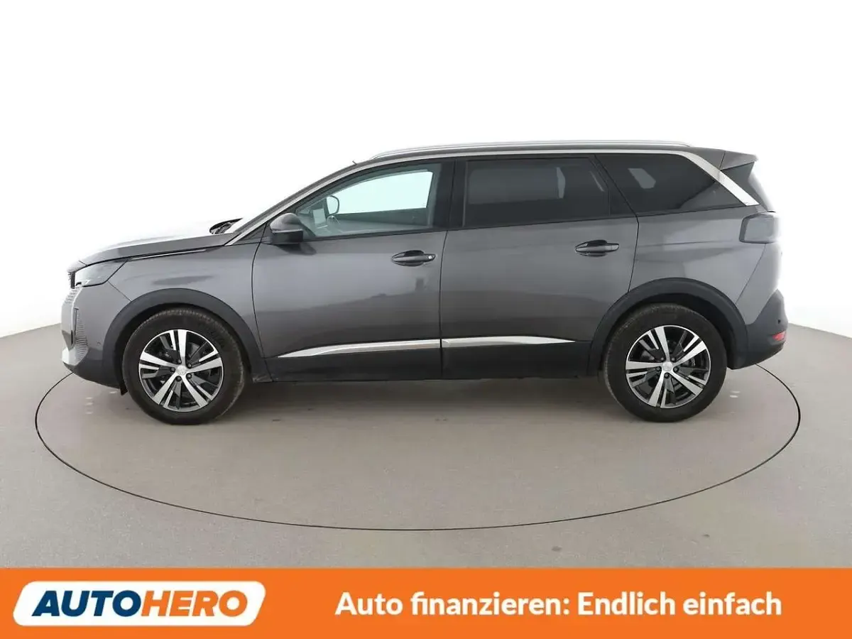 Gebraucht Peugeot 5008 Allure 131 PS (96 kW) 2022 Grau SUV