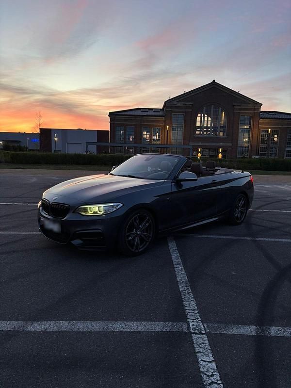 Gebraucht BMW M235 M Performance 326 PS (239 kW) 2017 Grau Cabrio