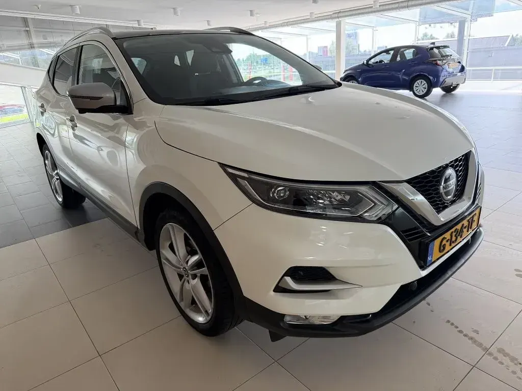 Gebraucht Nissan Qashqai N-Motion 140 PS (102 kW) 2019 Weiß SUV