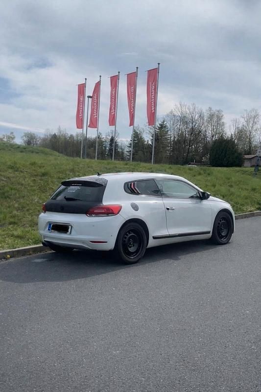 Gebraucht VW Scirocco 122 PS (89 kW) 2009 Weiß Coupé