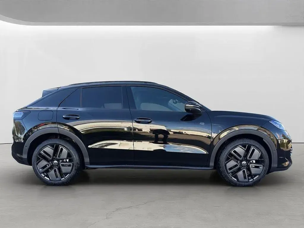 Neu VW T-Roc Cabriolet R-line 150 PS (110 kW) 2026 Schwarz SUV