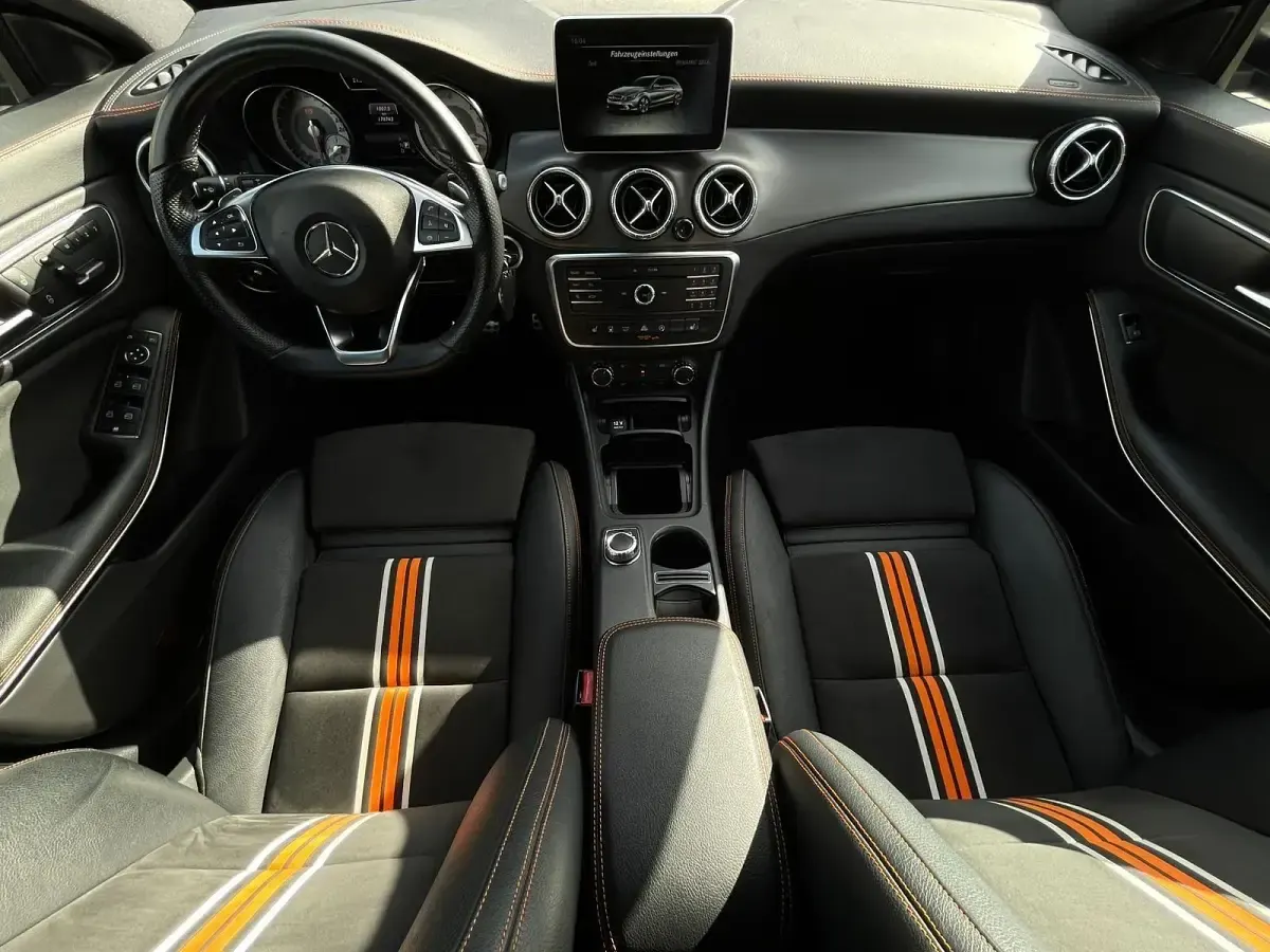 Gebraucht Mercedes CLA220 Shooting Brake 177 PS (130 kW) 2015 Schwarz Kombi