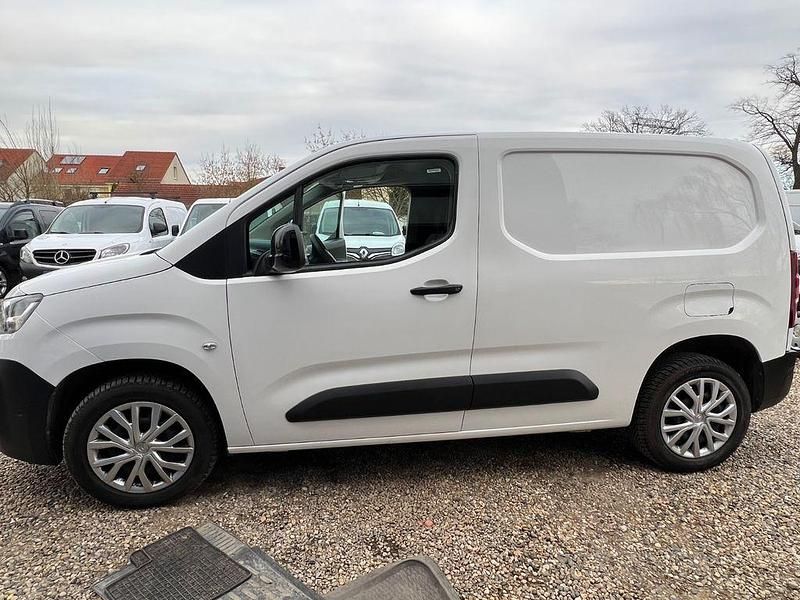 Gebraucht Citroën Berlingo 102 PS (75 kW) 2022 Lack weiss banquise/deckende l Van / Kleinbus
