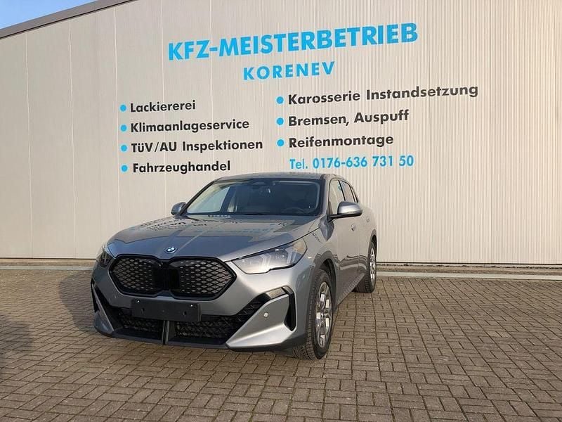 Gebraucht BMW iX2 150 kW (204 PS) 2024 Grau SUV