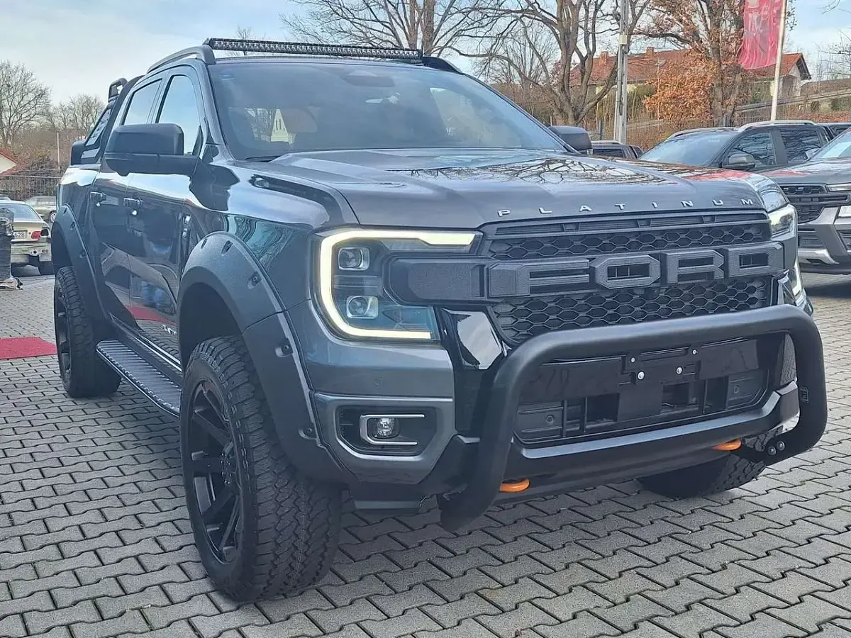 Neu Ford Ranger Platinum 241 PS (177 kW) 2025 Carbonized grey metallic Pickup