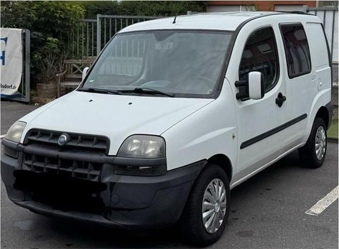 Gebraucht Fiat Doblò 103 PS (75 kW) 2005 Weiß Van / Kleinbus