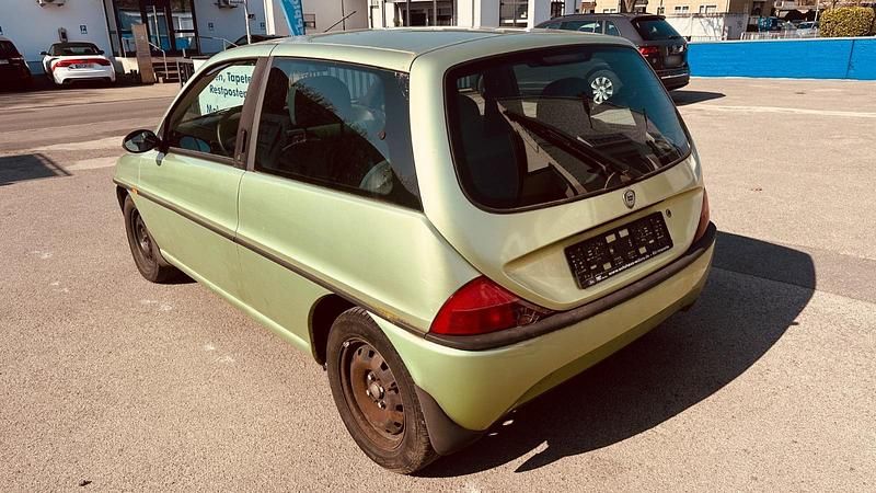 Gebraucht Lancia Ypsilon 44 PS (32 kW) 1997 Grün Kleinwagen