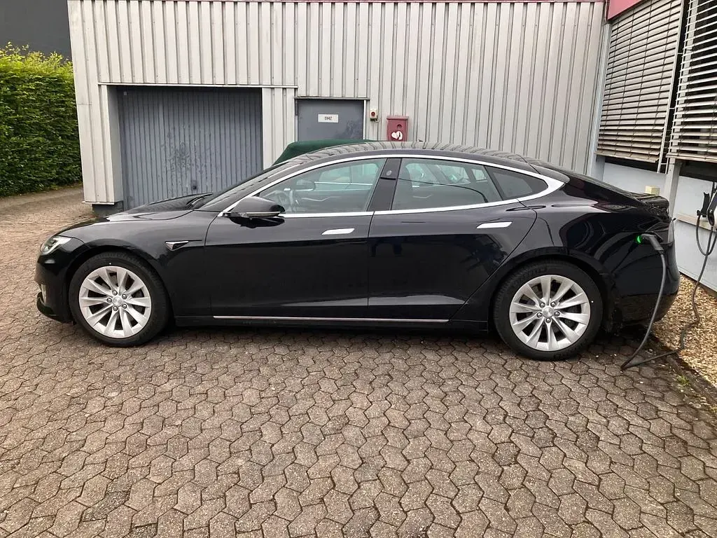 Gebraucht Tesla Model S 386 kW (525 PS) 2018 Schwarz Kleinwagen