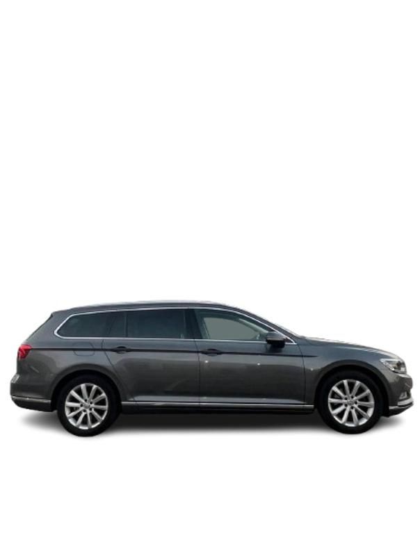 Gebraucht VW Passat Highline 179 PS (131 kW) 2017 Grau Kombi