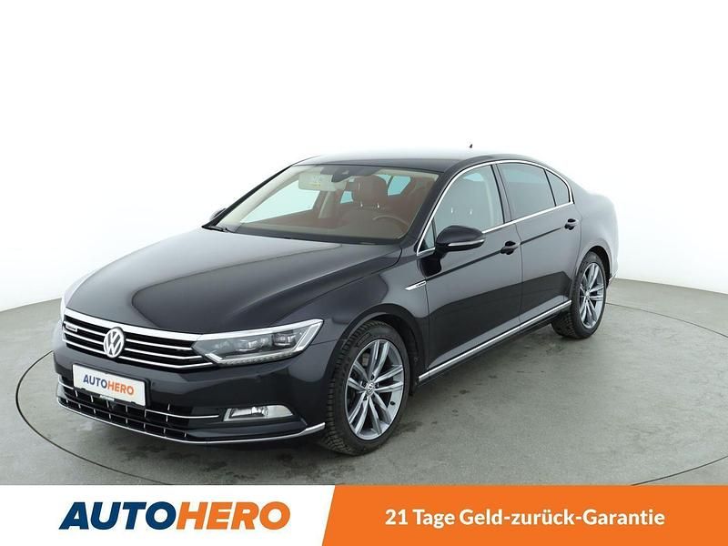 Schwarz Gebraucht 2015 VW Passat Highline Limousine | 20.440 € (Fairer Preis) - Bild 1/3