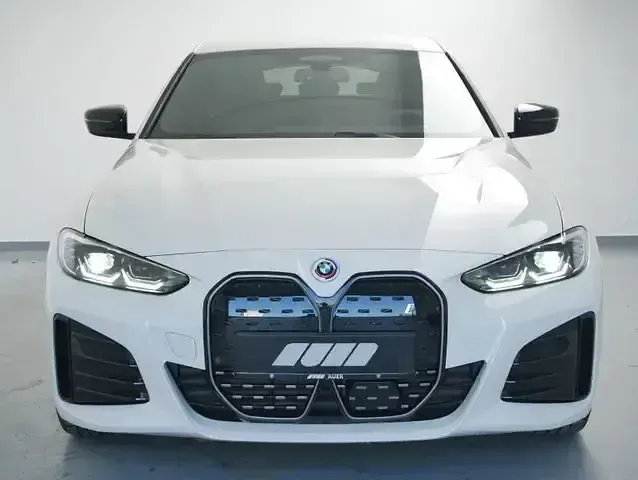 Gebraucht BMW i4 Sport Line 250 kW (340 PS) 2023 Weiß Limousine