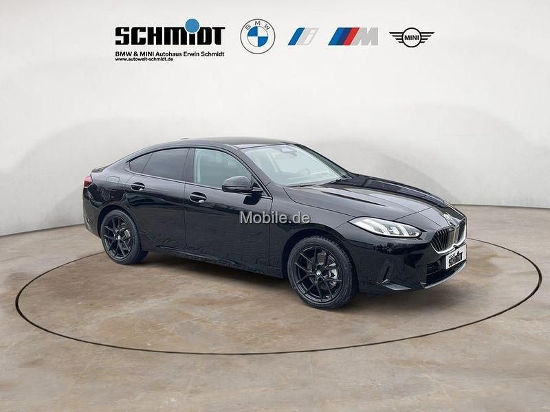 Neu BMW 216 Efficient Dynamics 122 PS (89 kW) 2025 Schwarz uni Coupé